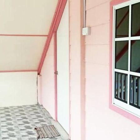 Dongorit Cabin Deluxe Room Kampong Kundassan Exterior photo